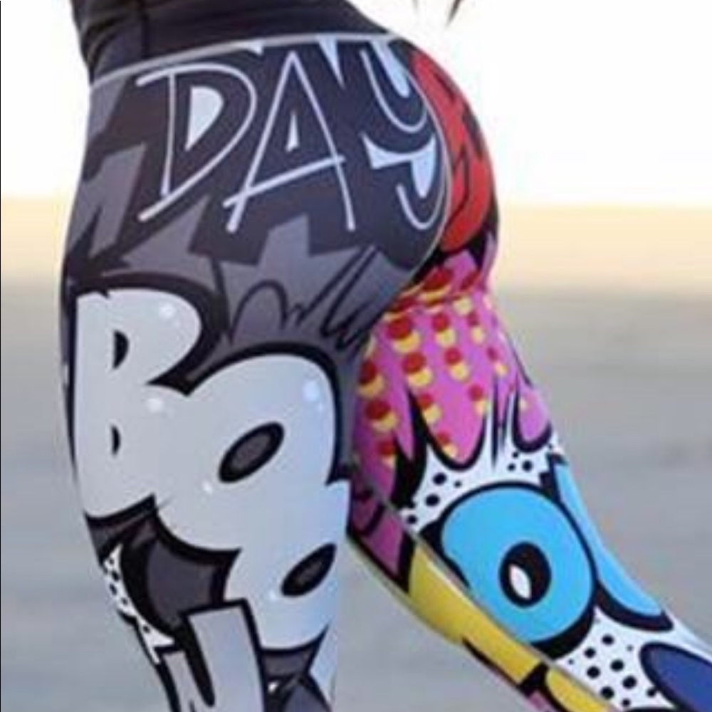 POW! Leggings size large